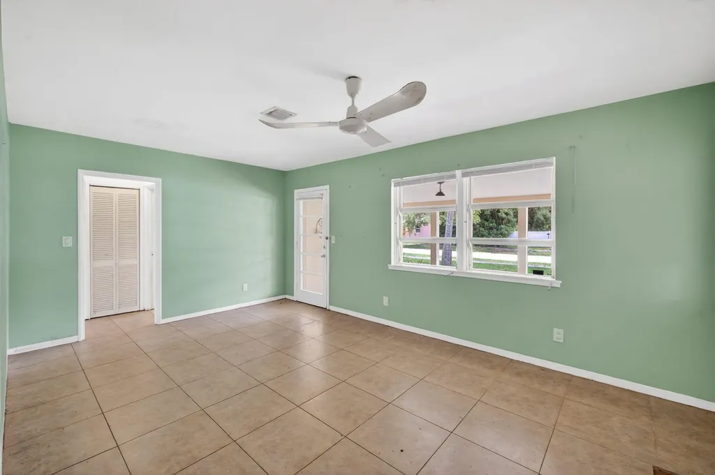 841 SW 18th Court Fort Lauderdale FL 33315