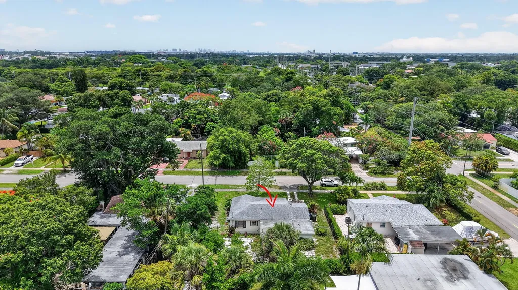841 SW 18th Court Fort Lauderdale FL 33315