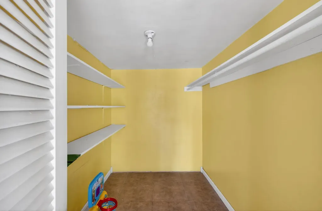 841 SW 18th Court Fort Lauderdale FL 33315