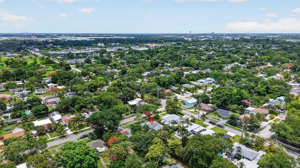 841 SW 18th Court Fort Lauderdale FL 33315