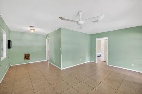 841 SW 18th Court Fort Lauderdale FL 33315
