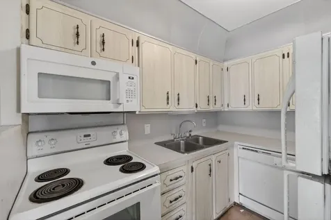 841 SW 18th Court Fort Lauderdale FL 33315