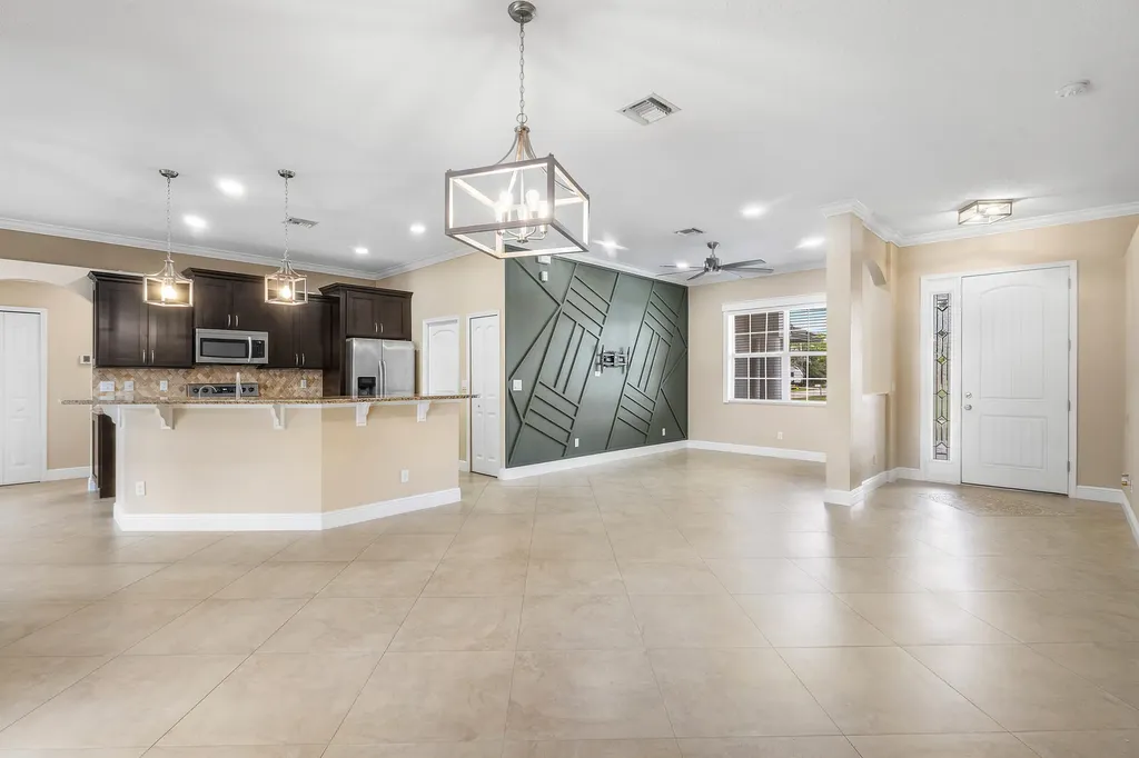 3349 SW Hill Street Port St Lucie FL 34953