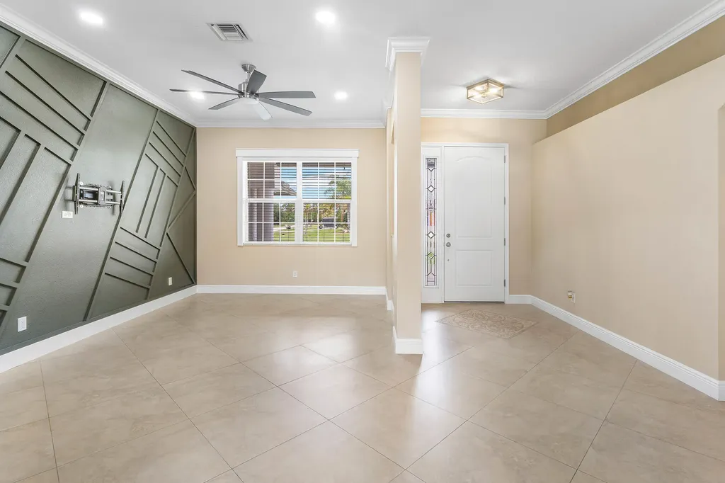3349 SW Hill Street Port St Lucie FL 34953