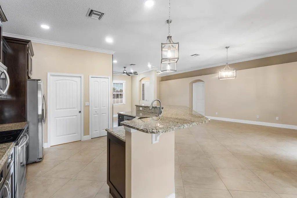 3349 SW Hill Street Port St Lucie FL 34953