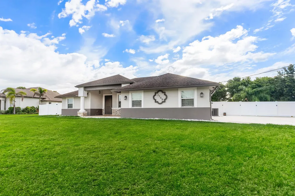 3349 SW Hill Street Port St Lucie FL 34953