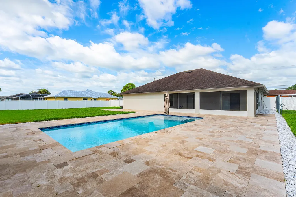 3349 SW Hill Street Port St Lucie FL 34953