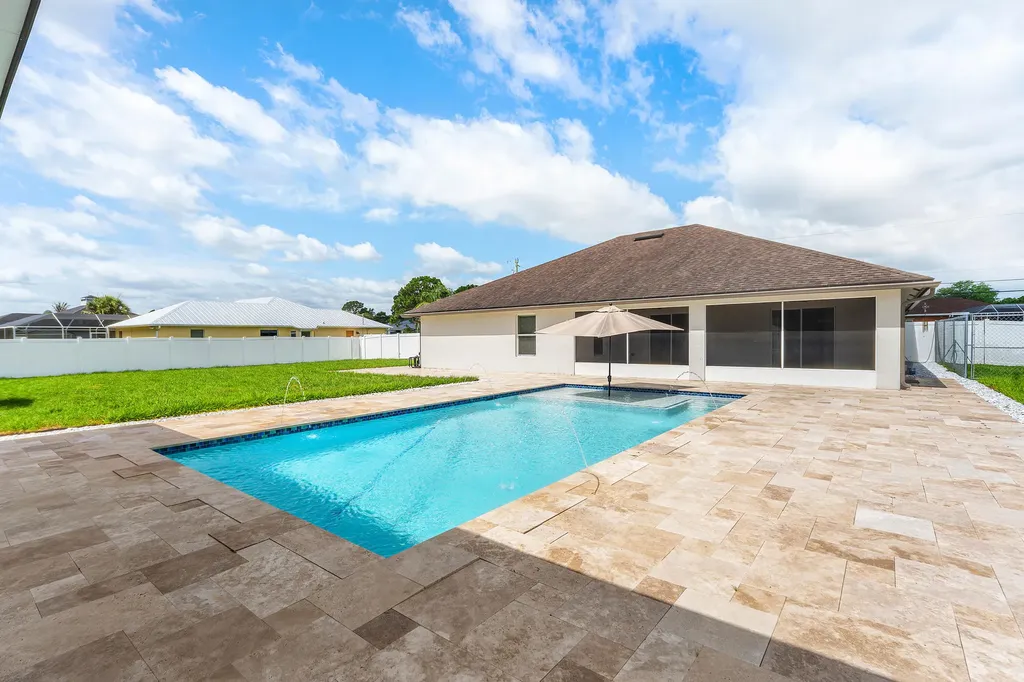 3349 SW Hill Street Port St Lucie FL 34953