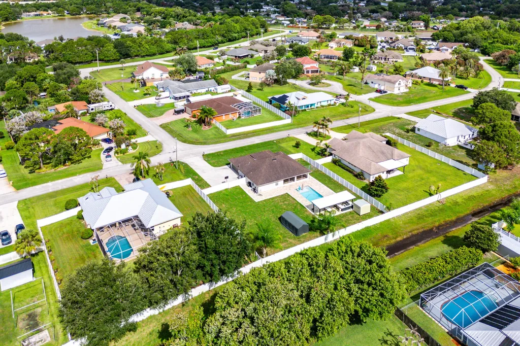 3349 SW Hill Street Port St Lucie FL 34953