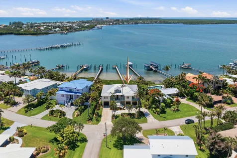 1651 Thumb Point Drive Fort Pierce FL 34949