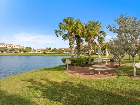 33 Harbour Isle Drive W Fort Pierce FL 34949