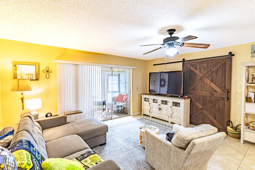 849 Salem Lane Lake Worth FL 33467