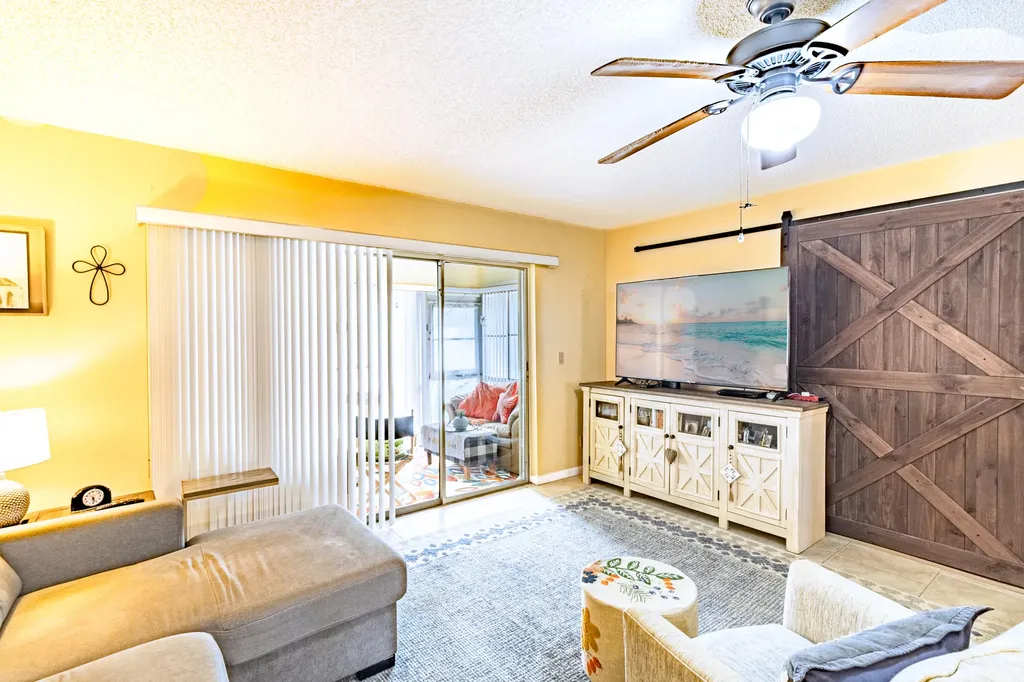 849 Salem Lane Lake Worth FL 33467