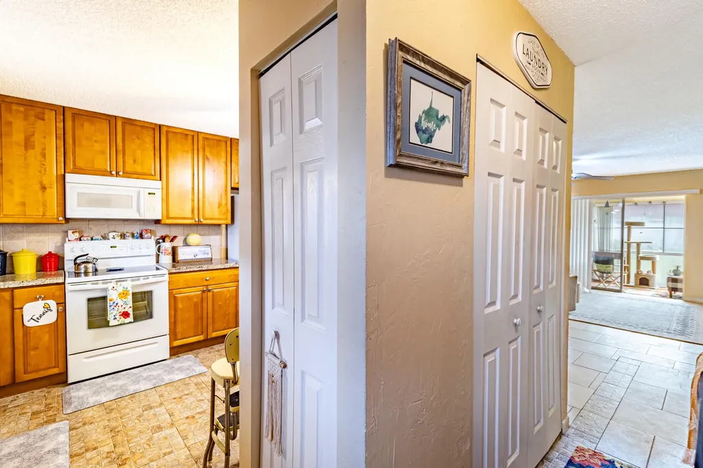 849 Salem Lane Lake Worth FL 33467