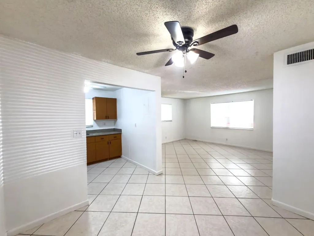4109 Riverside Drive Coral Springs FL 33065