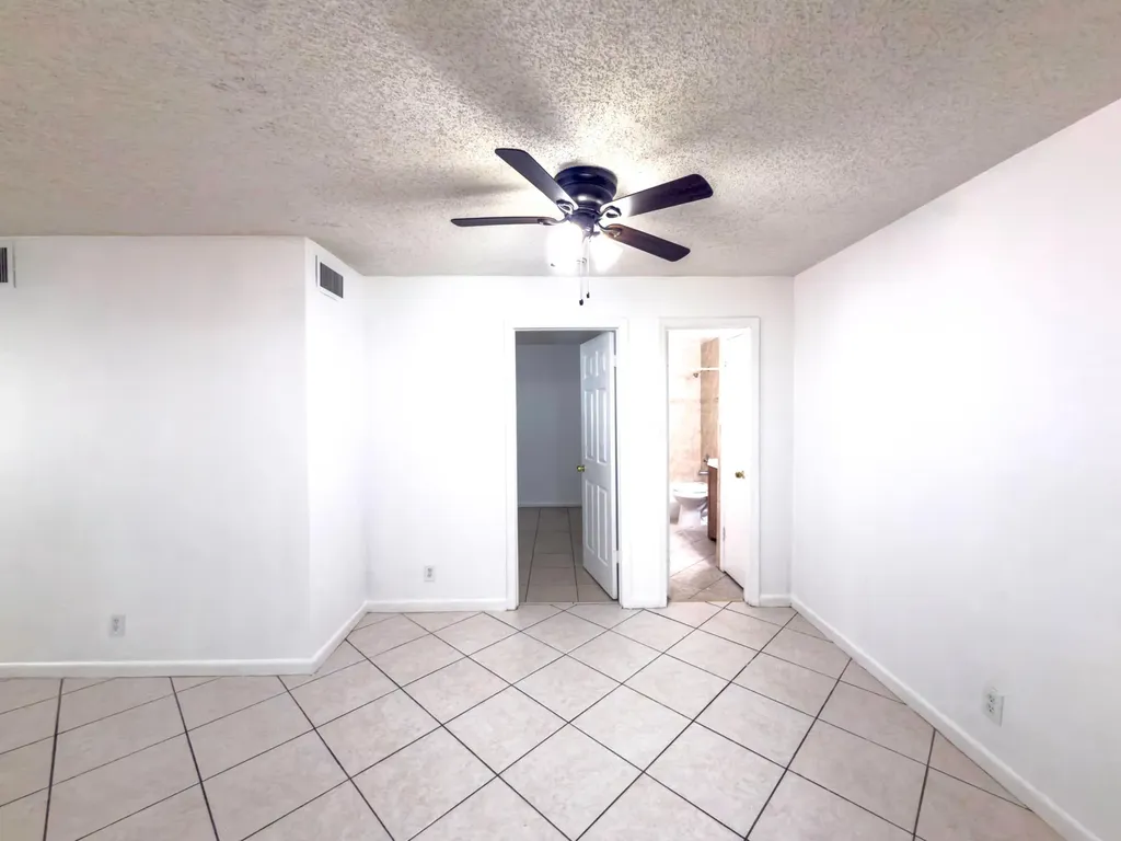 4109 Riverside Drive Coral Springs FL 33065
