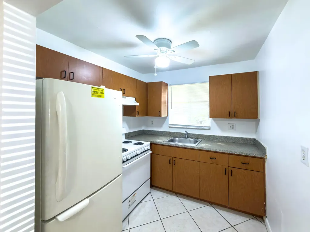 4109 Riverside Drive Coral Springs FL 33065
