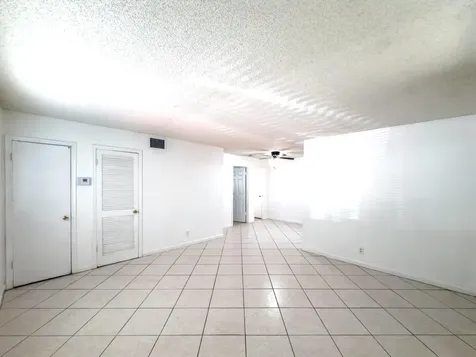 4109 Riverside Drive Coral Springs FL 33065