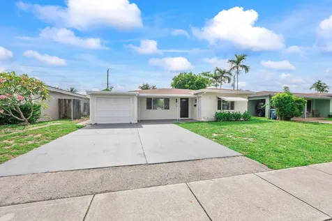 4650 NE 1st Terrace Oakland Park FL 33334