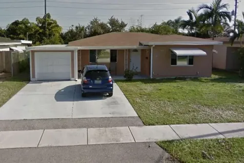4650 NE 1st Terrace Oakland Park FL 33334