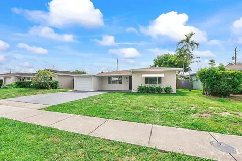 4650 NE 1st Terrace Oakland Park FL 33334