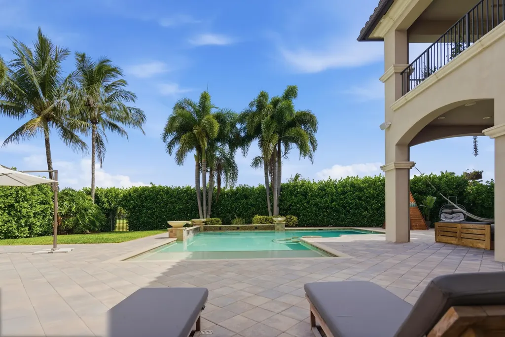 16907 Crown Bridge Drive Delray Beach FL 33446