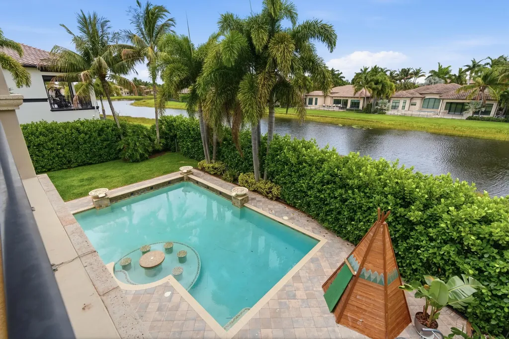 16907 Crown Bridge Drive Delray Beach FL 33446