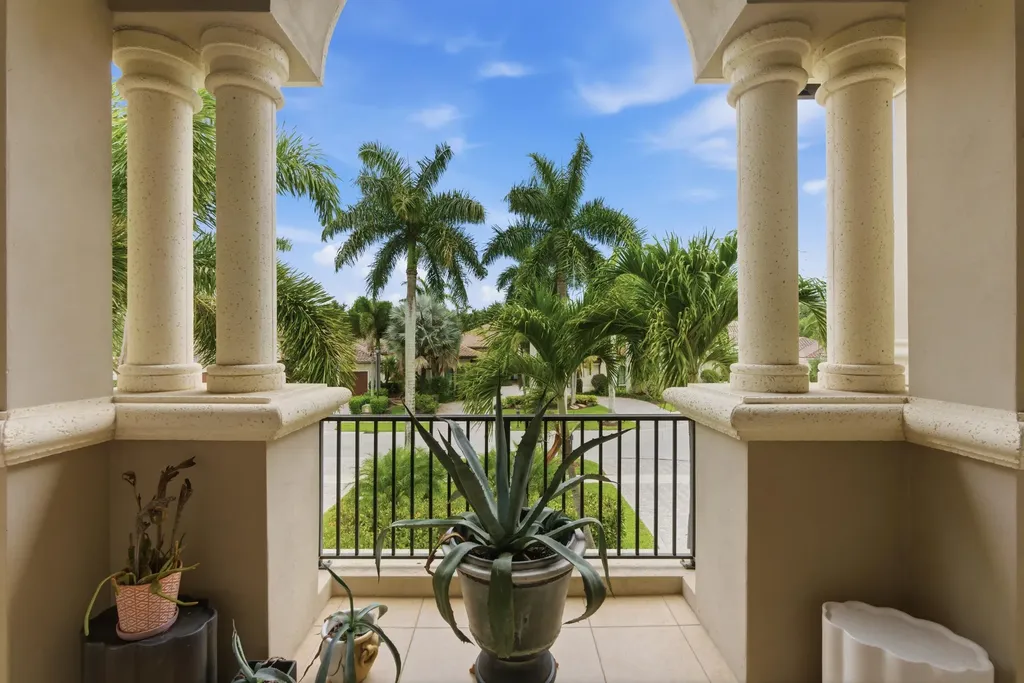 16907 Crown Bridge Drive Delray Beach FL 33446