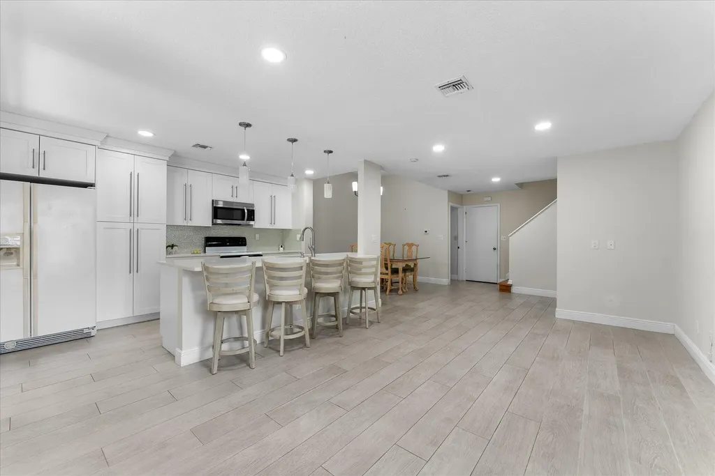 21400 Tudor Drive Boca Raton FL 33486