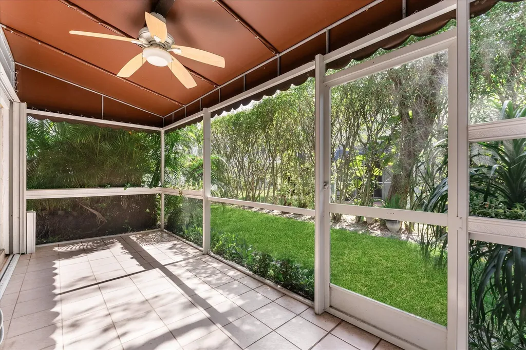 21400 Tudor Drive Boca Raton FL 33486