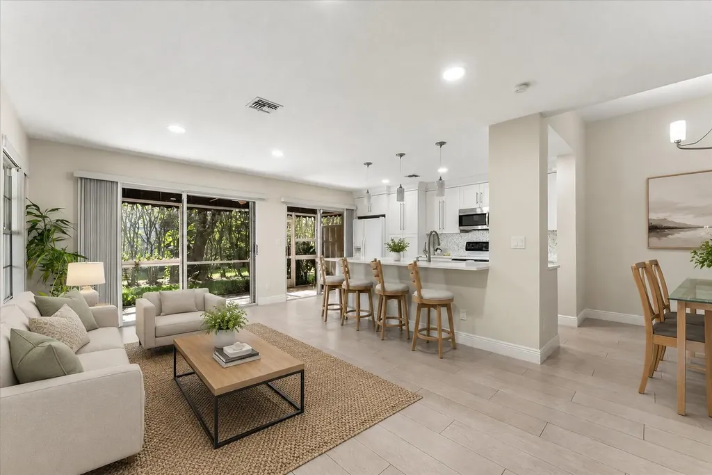 21400 Tudor Drive Boca Raton FL 33486