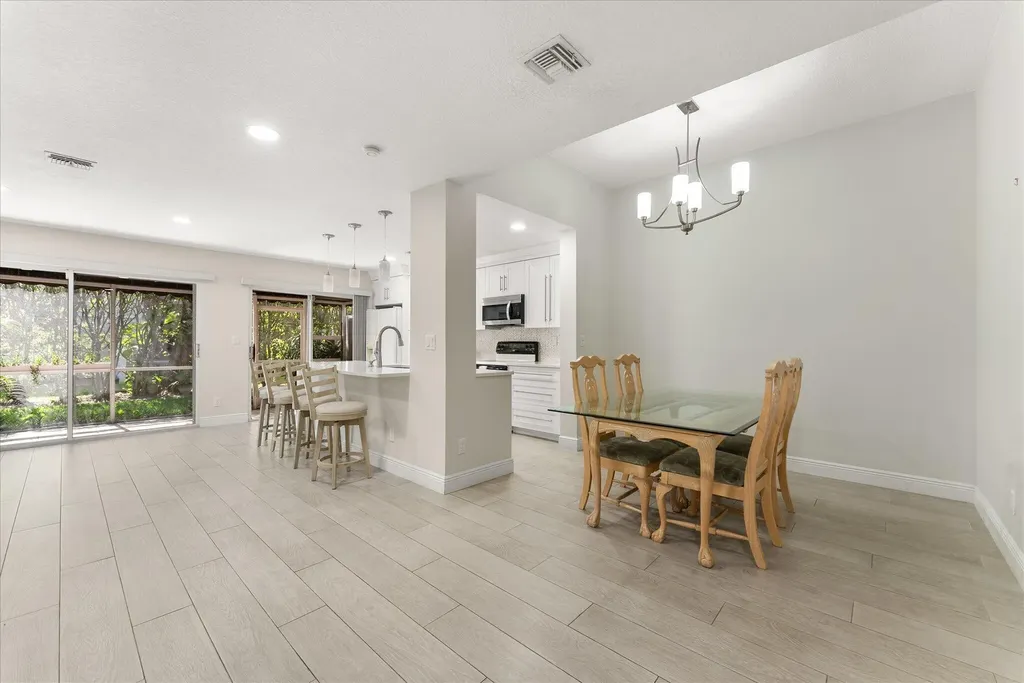 21400 Tudor Drive Boca Raton FL 33486