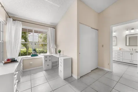 21400 Tudor Drive Boca Raton FL 33486