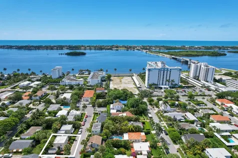 217 Lytton Court West Palm Beach FL 33405