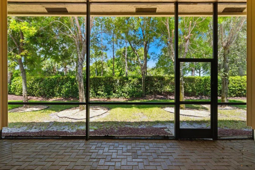 10588 Stone Garden Drive Boynton Beach FL 33473