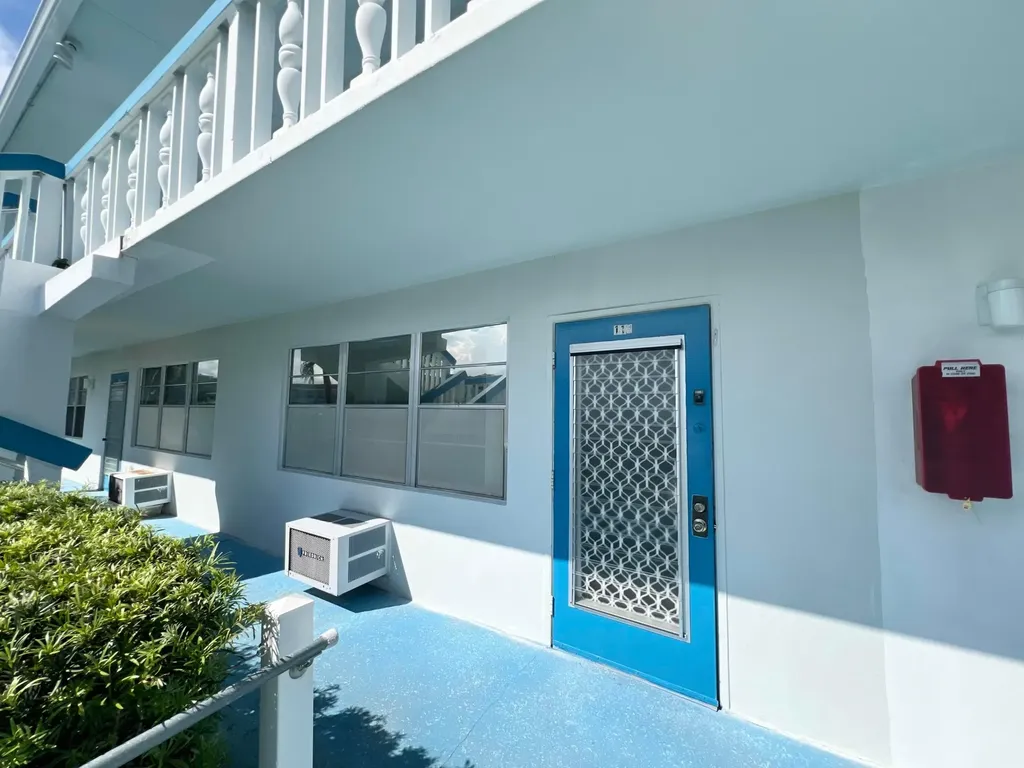 112 Oakridge I Deerfield Beach FL 33442