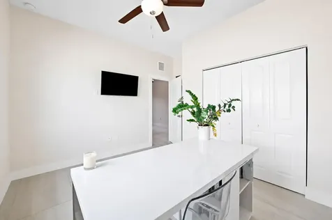 160 NE 35th Street Oakland Park FL 33334
