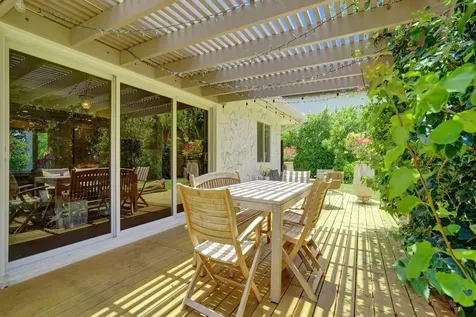 5 Gatehouse Road Sea Ranch Lakes FL 33308