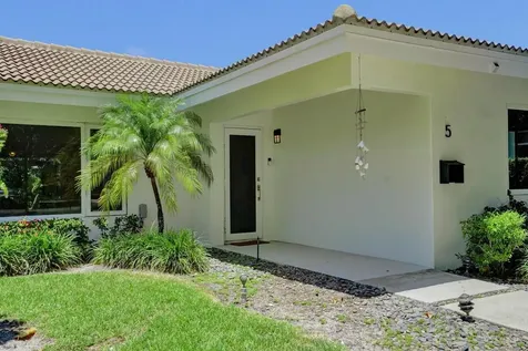 5 Gatehouse Road Sea Ranch Lakes FL 33308