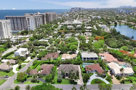 5 Gatehouse Road Sea Ranch Lakes FL 33308