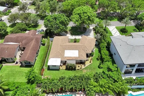 5 Gatehouse Road Sea Ranch Lakes FL 33308