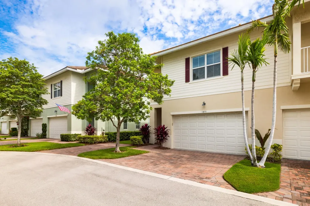 1891 Juno Landing Lane North Palm Beach FL 33408
