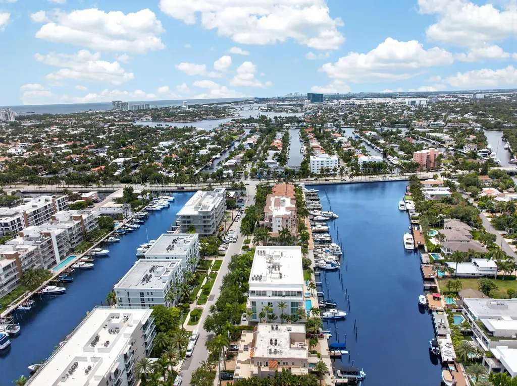 45 Hendricks Isle Fort Lauderdale FL 33301