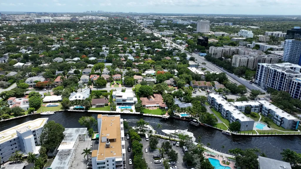 45 Hendricks Isle Fort Lauderdale FL 33301