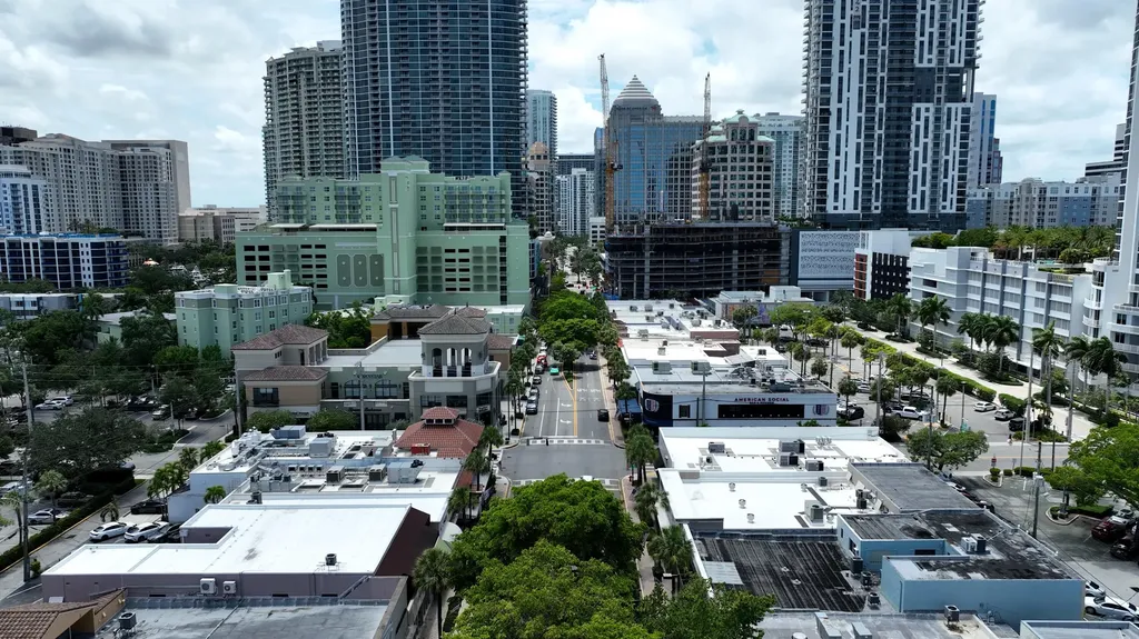 45 Hendricks Isle Fort Lauderdale FL 33301