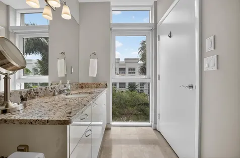 45 Hendricks Isle Fort Lauderdale FL 33301