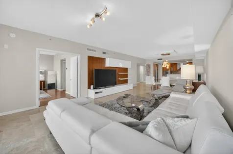 45 Hendricks Isle Fort Lauderdale FL 33301