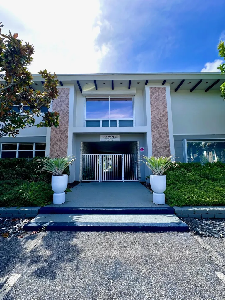 414 Seasage Drive Delray Beach FL 33483