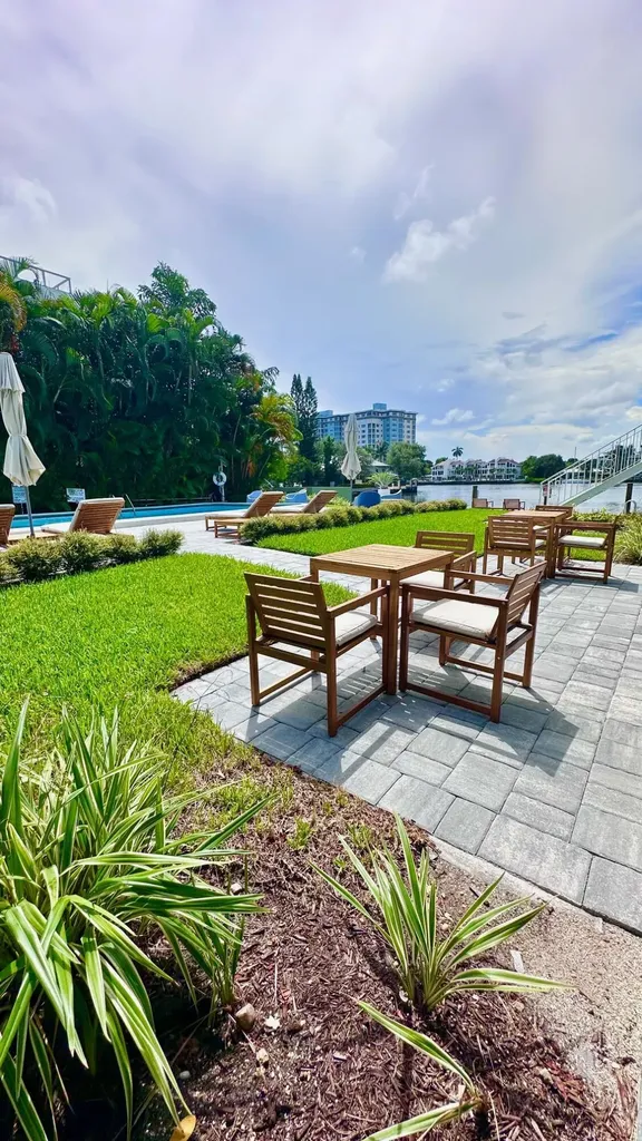 414 Seasage Drive Delray Beach FL 33483