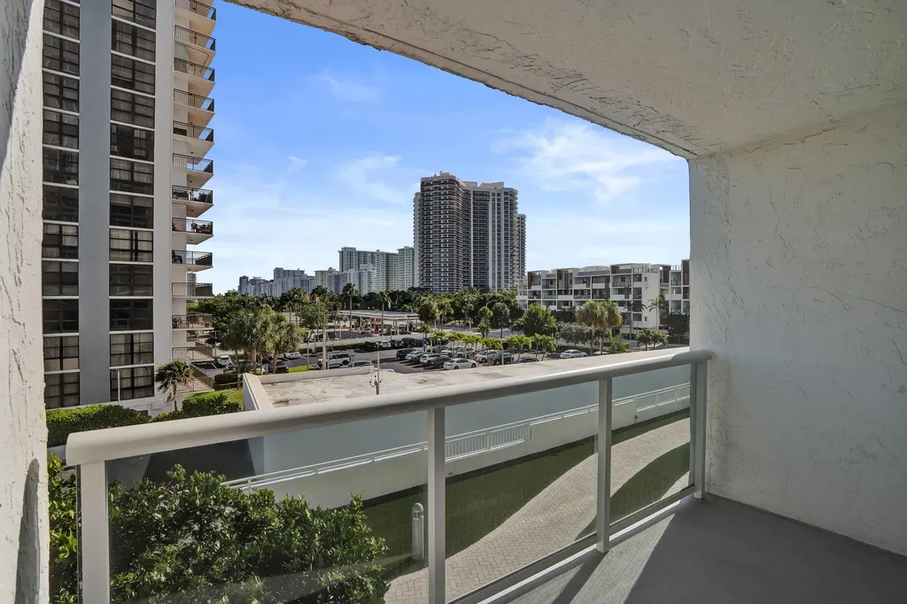 3015 N Ocean Boulevard Fort Lauderdale FL 33308